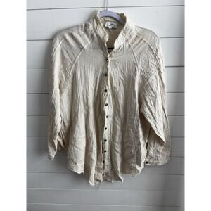 Urban Daisy Cream Button Down Blouse‎ Size Large Women's 0360